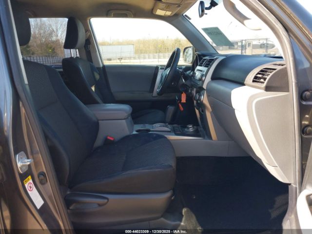 Toyota 4Runner Sr5 Image 9