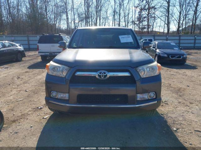 Toyota 4Runner Sr5 Image 13