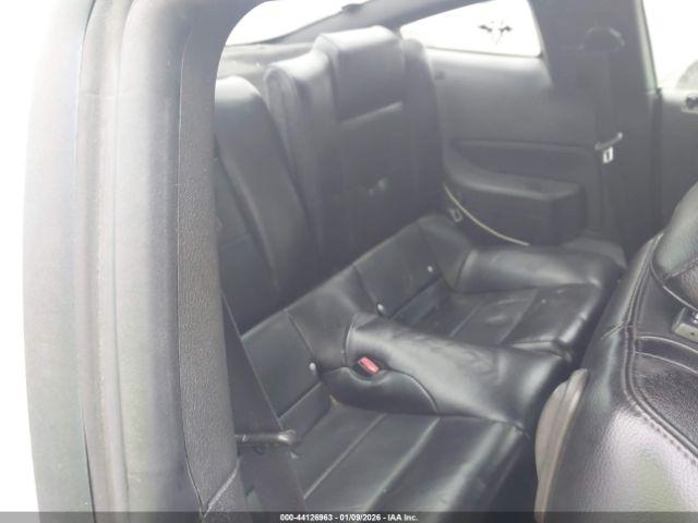 Ford Mustang Image 11