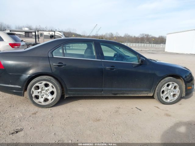 Ford Fusion Se Image 6