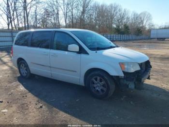  Salvage Chrysler Town & Country