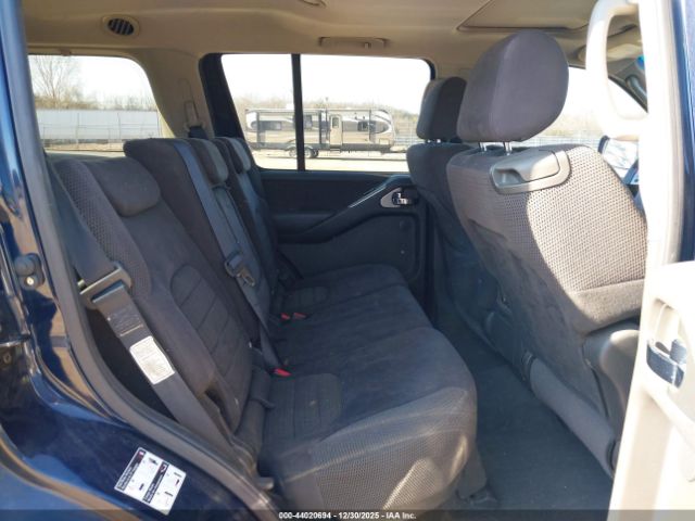 Nissan Pathfinder Se Image 5