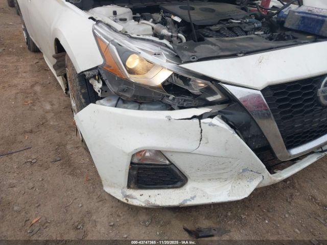 Nissan Altima S Fwd Image 15