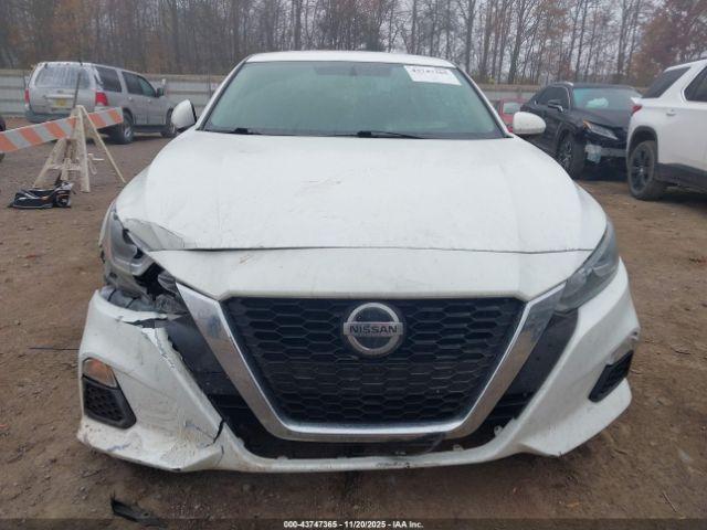 Nissan Altima S Fwd Image 11