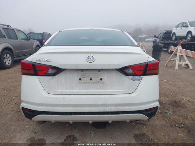 Nissan Altima S Fwd Image 3