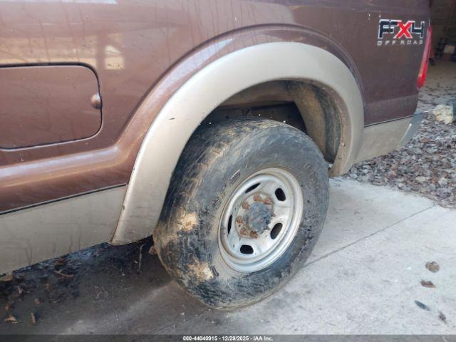 Ford F-250 Lariat Image 5