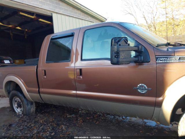 Ford F-250 Lariat Image 2