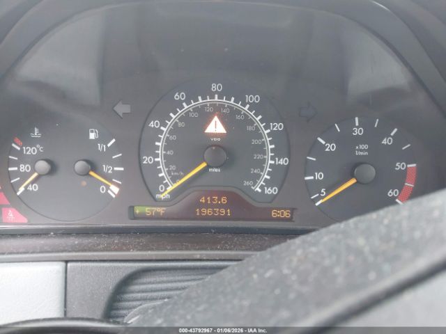 Mercedes-Benz E-Class Image 5