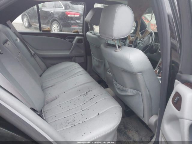 Mercedes-Benz E-Class Image 6